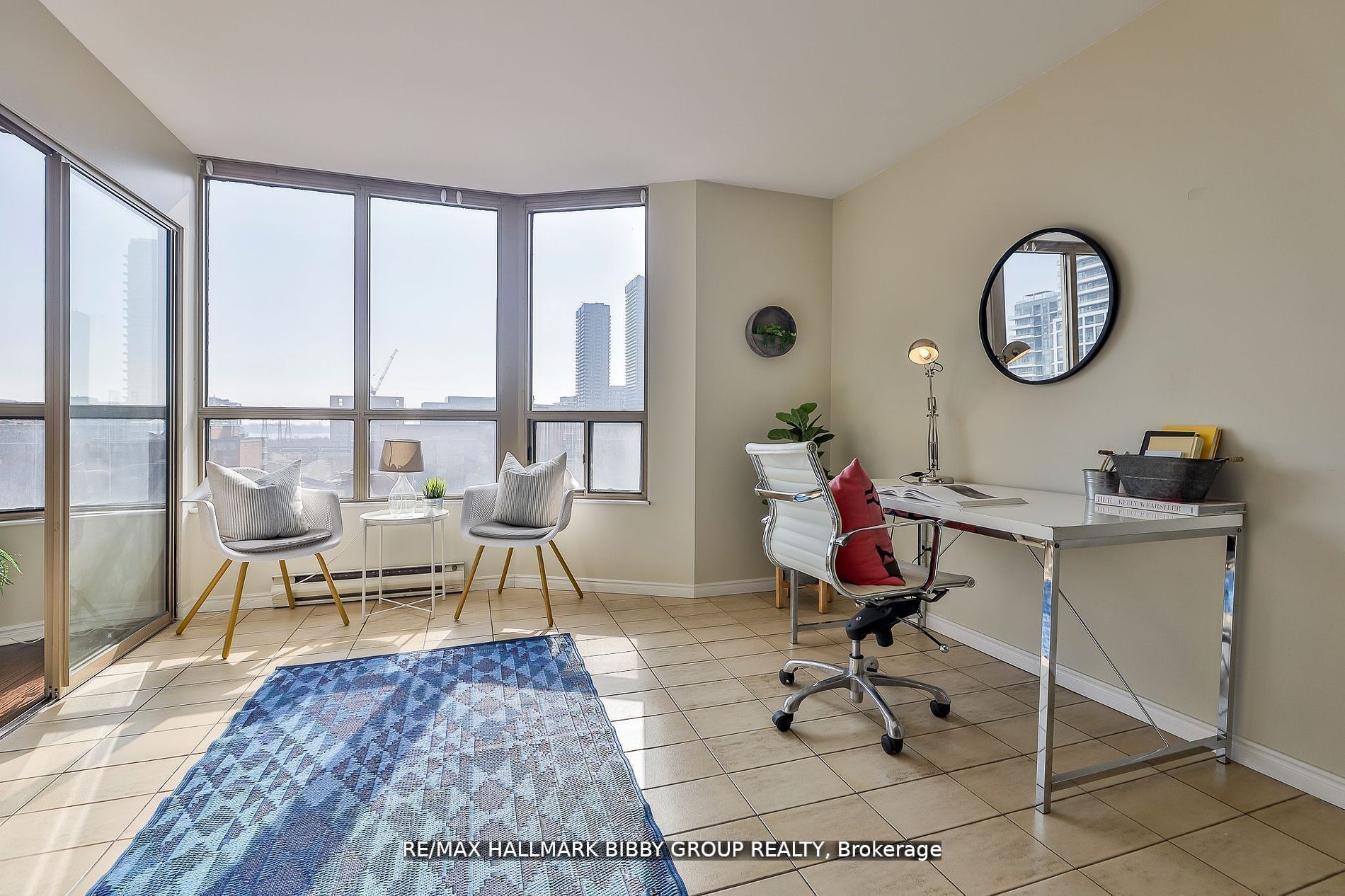 160 Frederick Street, #803