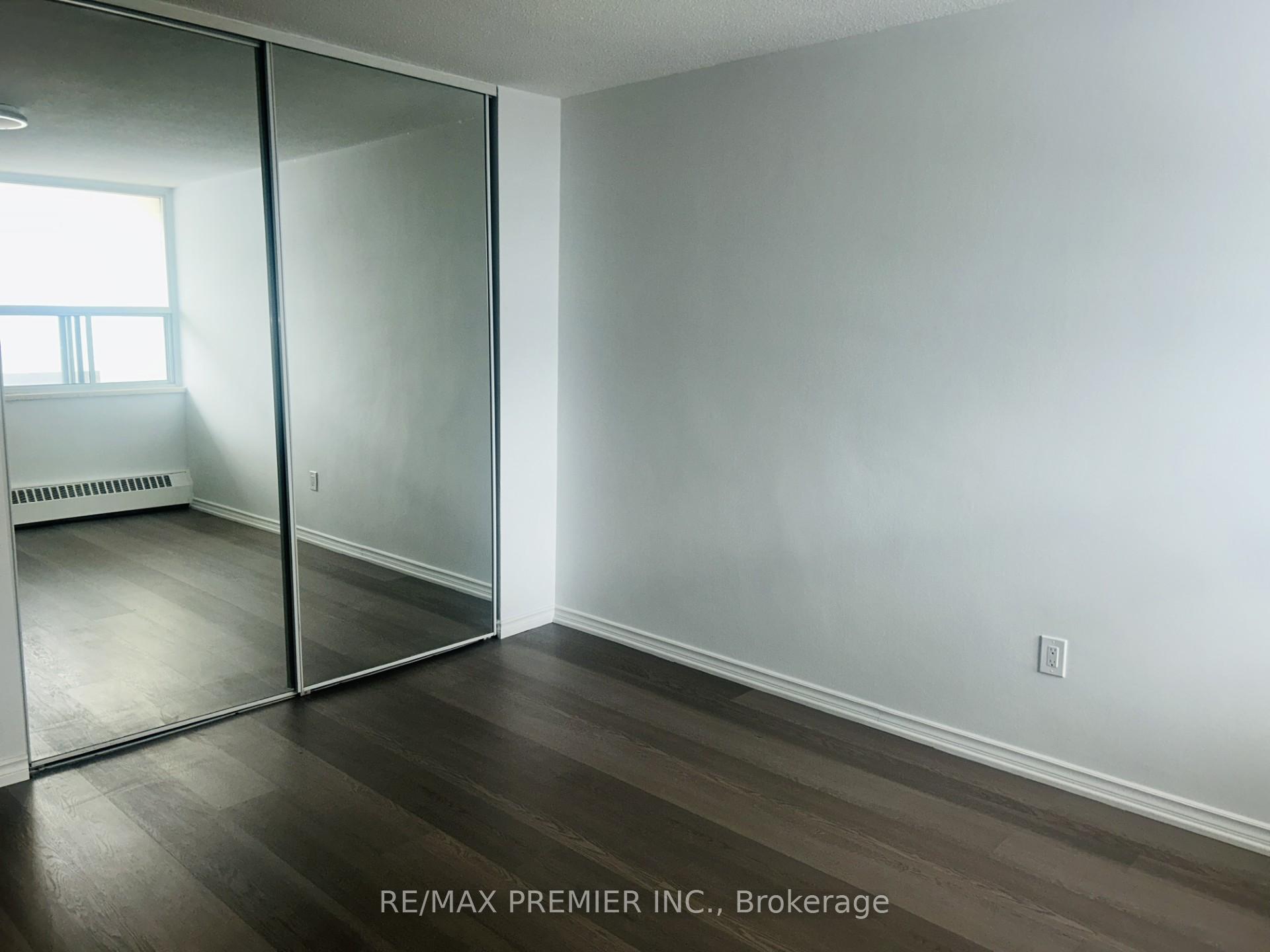 1 Bedroom Condo at 1455 LAWRENCE,  Toronto For sale