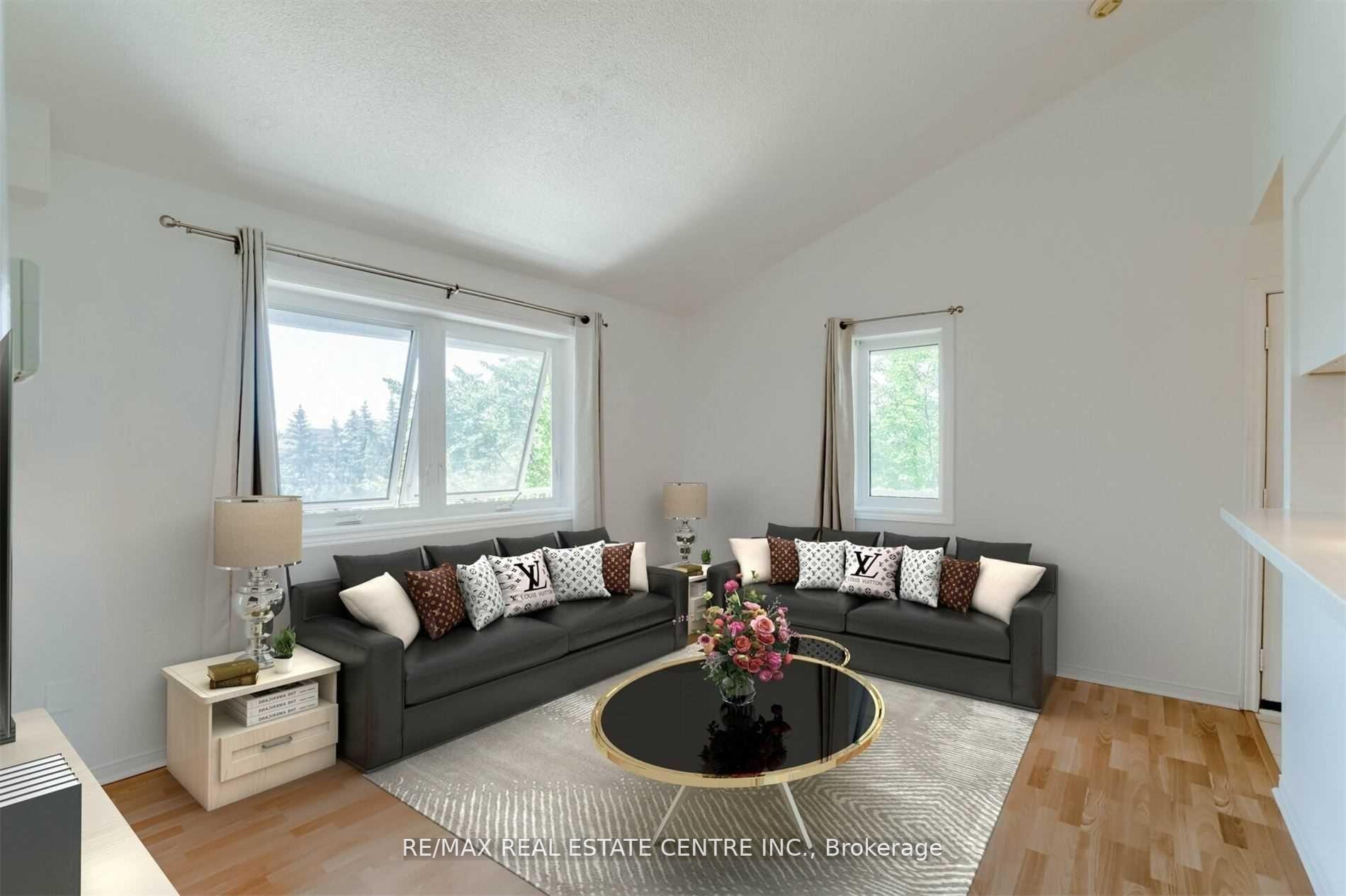 1 Bedroom Condo at 85 Bristol, Mississauga For sale