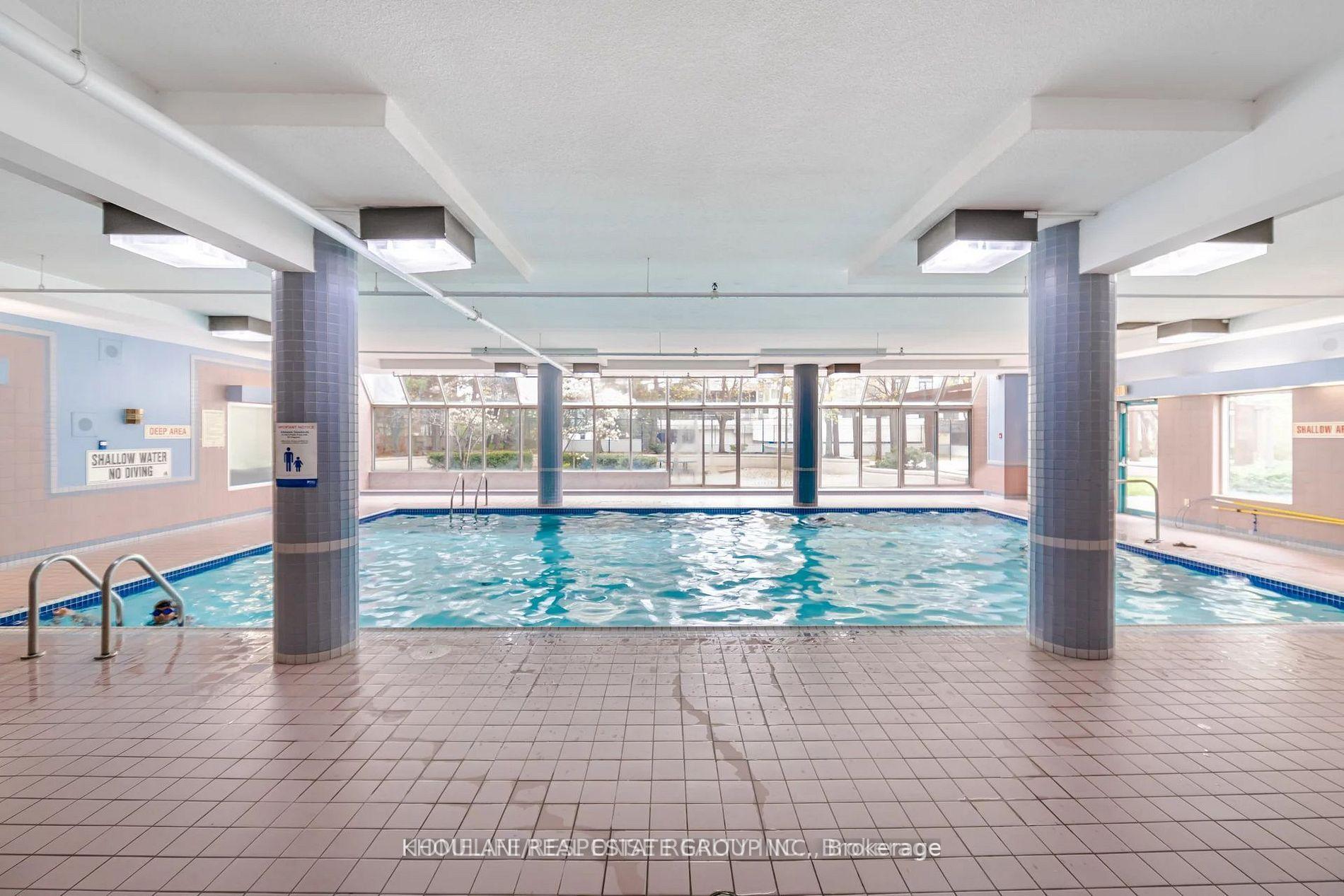 3 Bedrooms Condo at 265 ENFIELD, Mississauga For sale