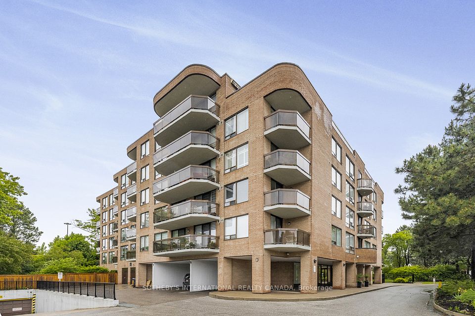 #501 - 96 Fifeshire Road, Toronto, ON M2L 2X9
