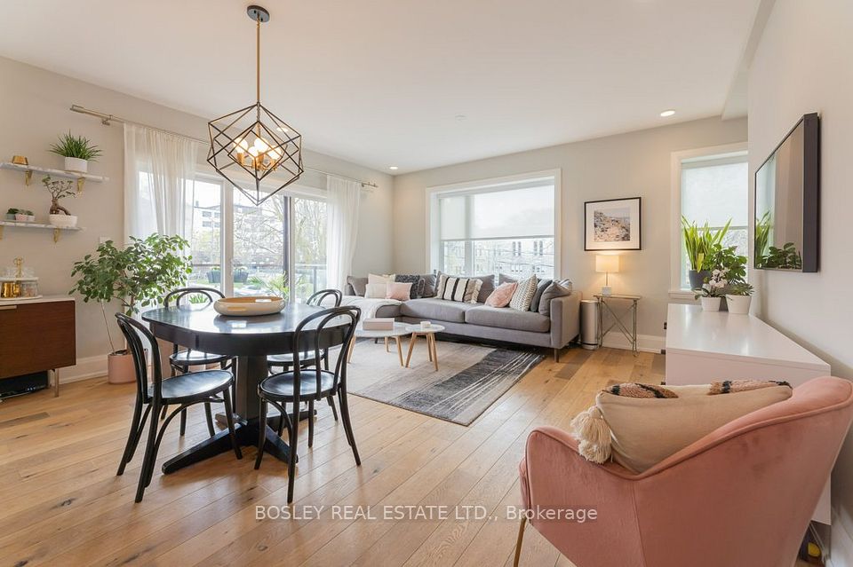 1733 Bathurst