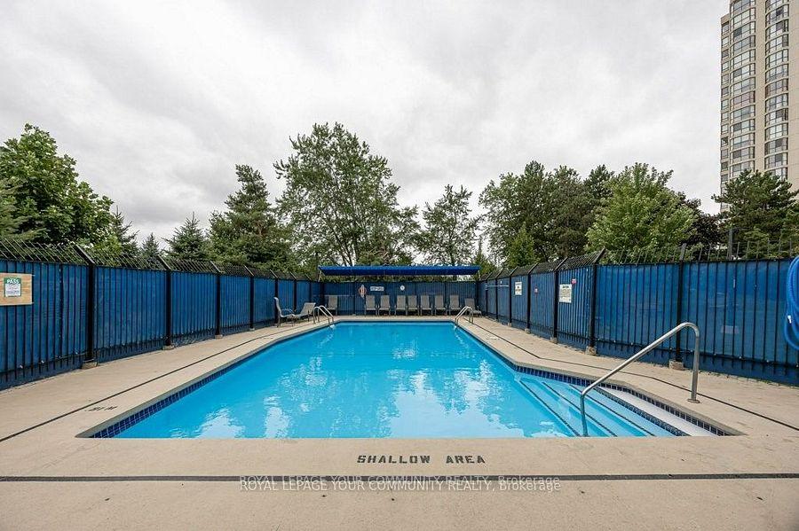 4 Bedrooms Condo at 133 Torresdale, Toronto For sale