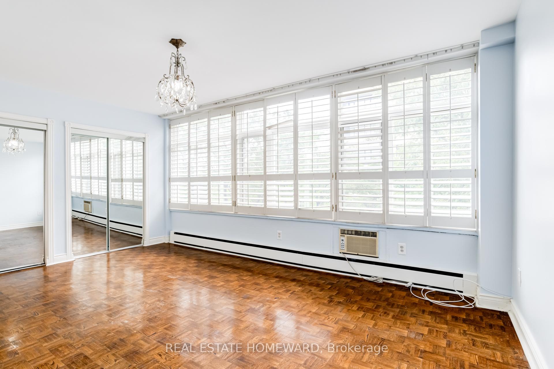 2 Bedrooms Co-op at 581 Avenue, Toronto For sale