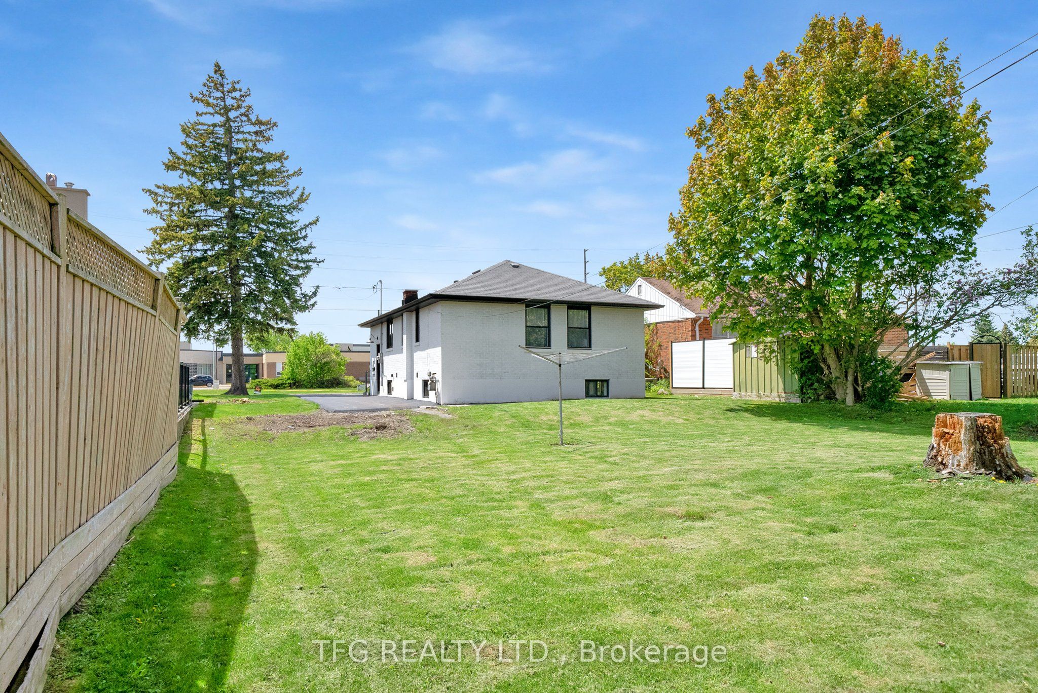 571 Stevenson Road N