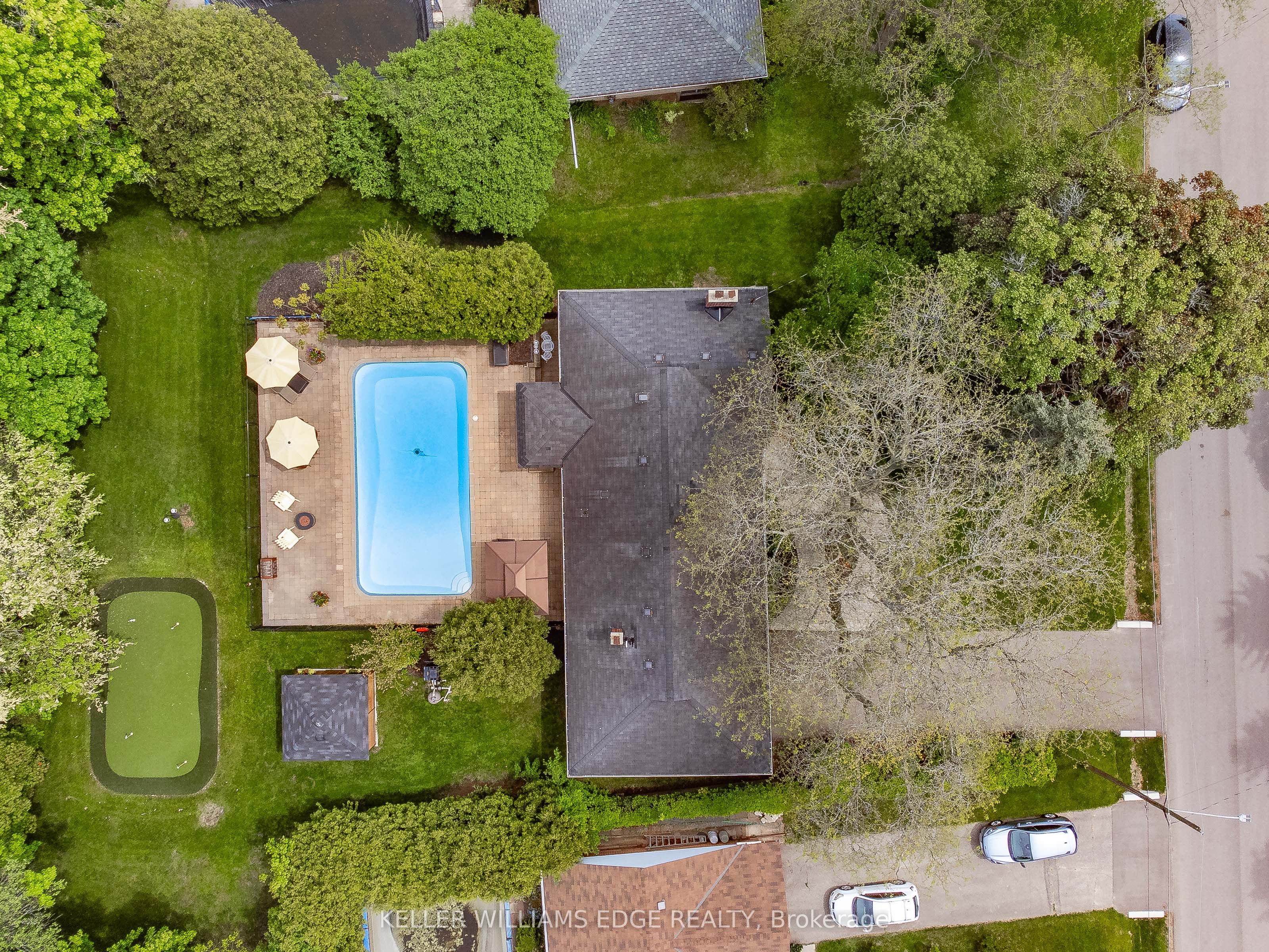 1589 Crediton Parkway