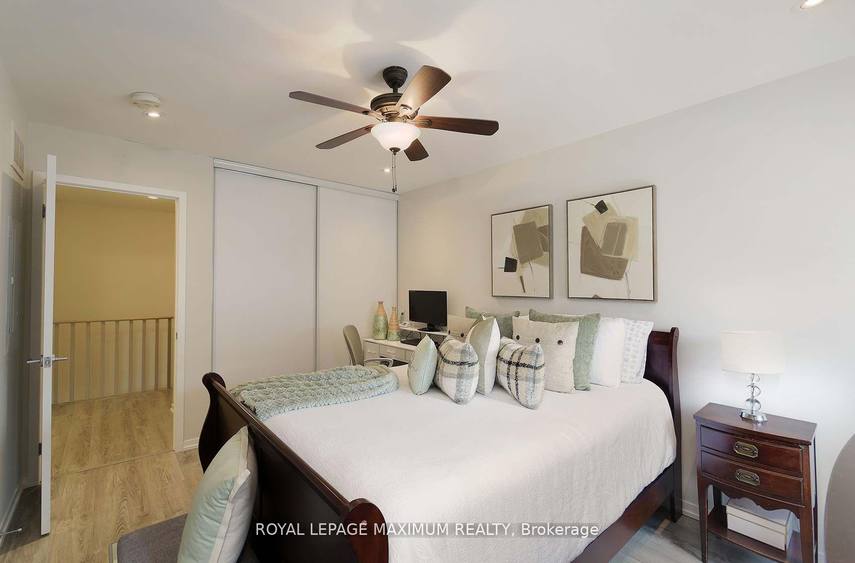 2 Bedrooms Condo at 26 Bruce, Vaughan For sale