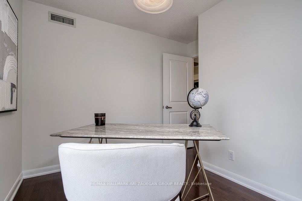 3 Bedrooms Condo at 5791 Yonge, Toronto For sale