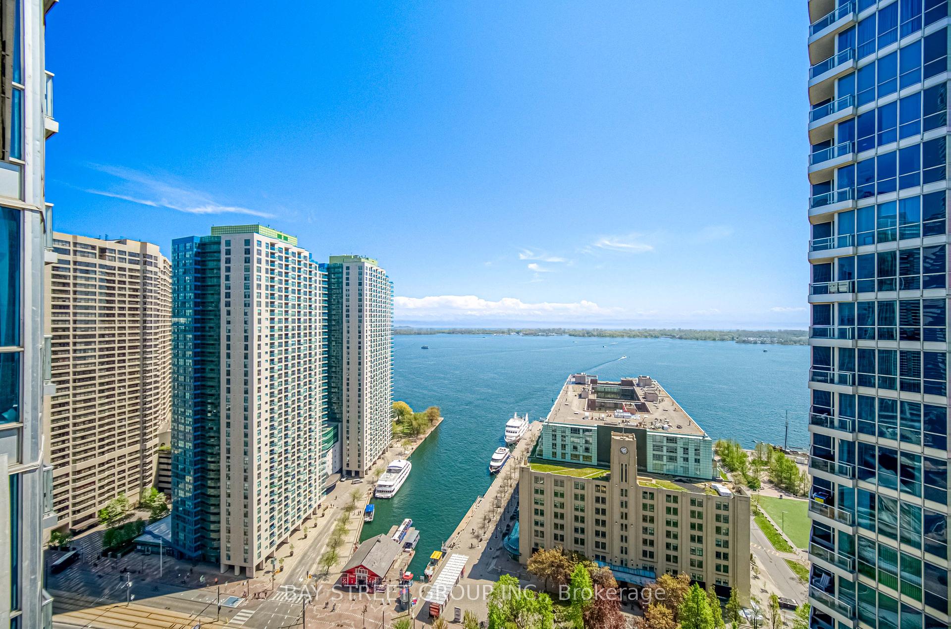 1 Bedroom Condo at 8 York, Toronto For sale