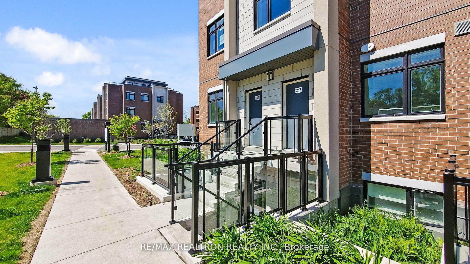 2 Bedrooms Condo at 1070 Douglas Mccurdy, Mississauga For sale