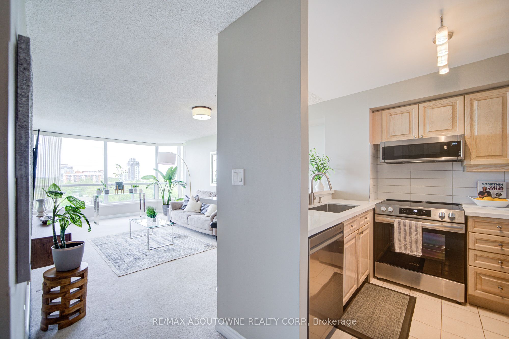 1276 Maple Crossing Boulevard, #1008