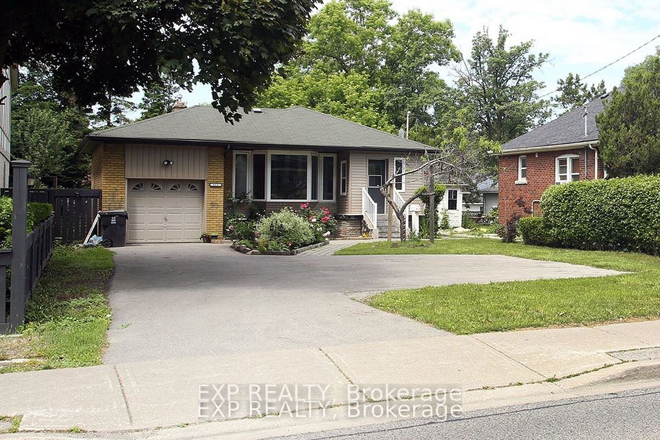 812 Kennedy