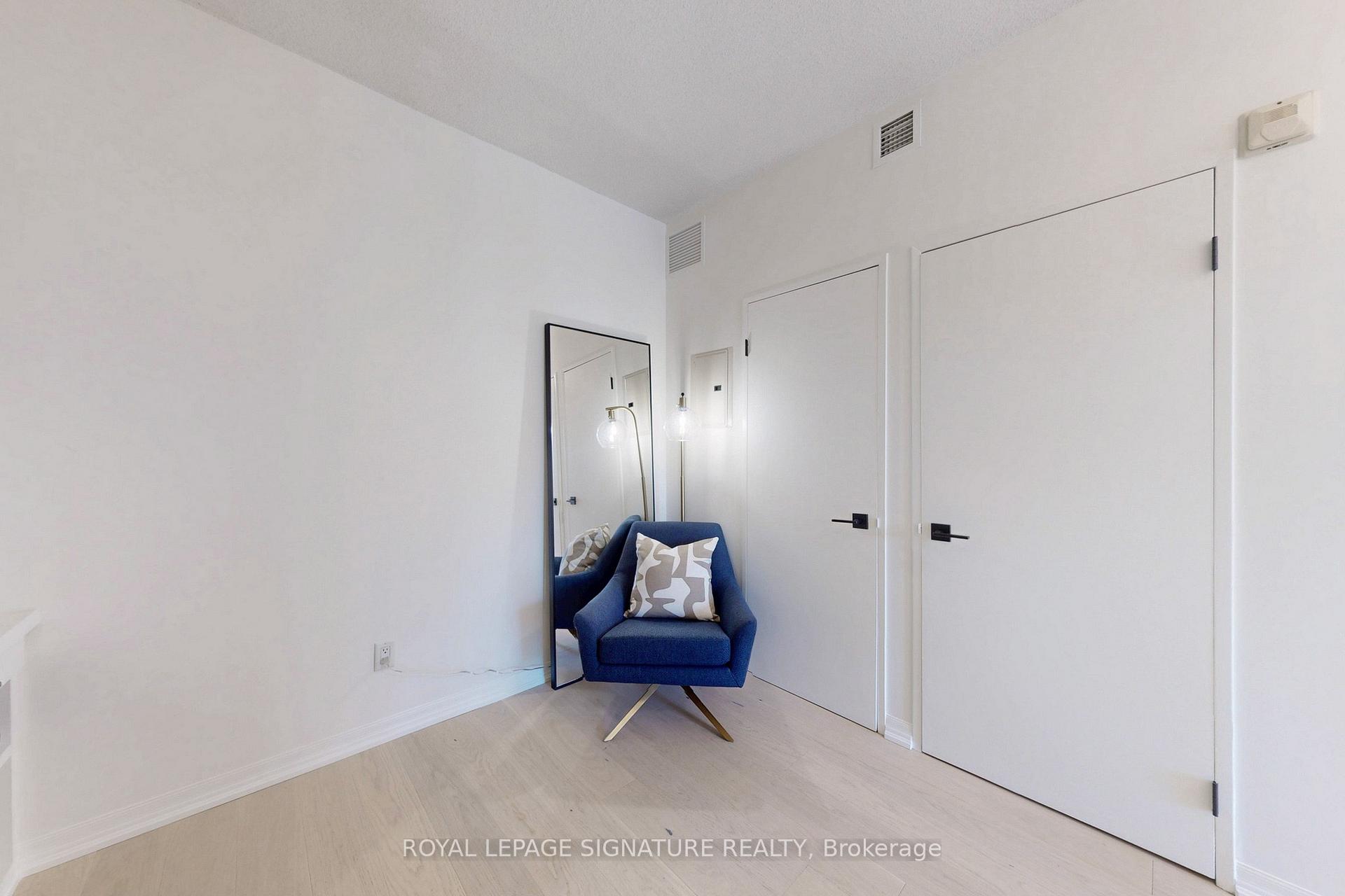 2 Bedrooms Condo at 901 Queen, Toronto For sale