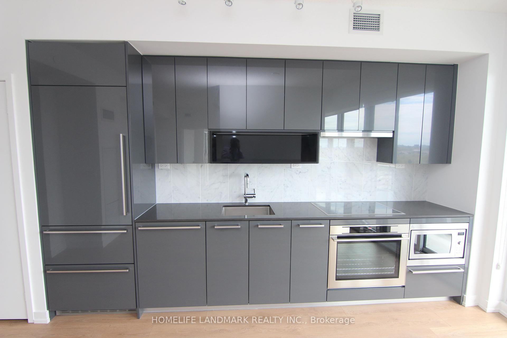 2 Bedrooms Condo at 117 Mcmahon, Toronto For sale