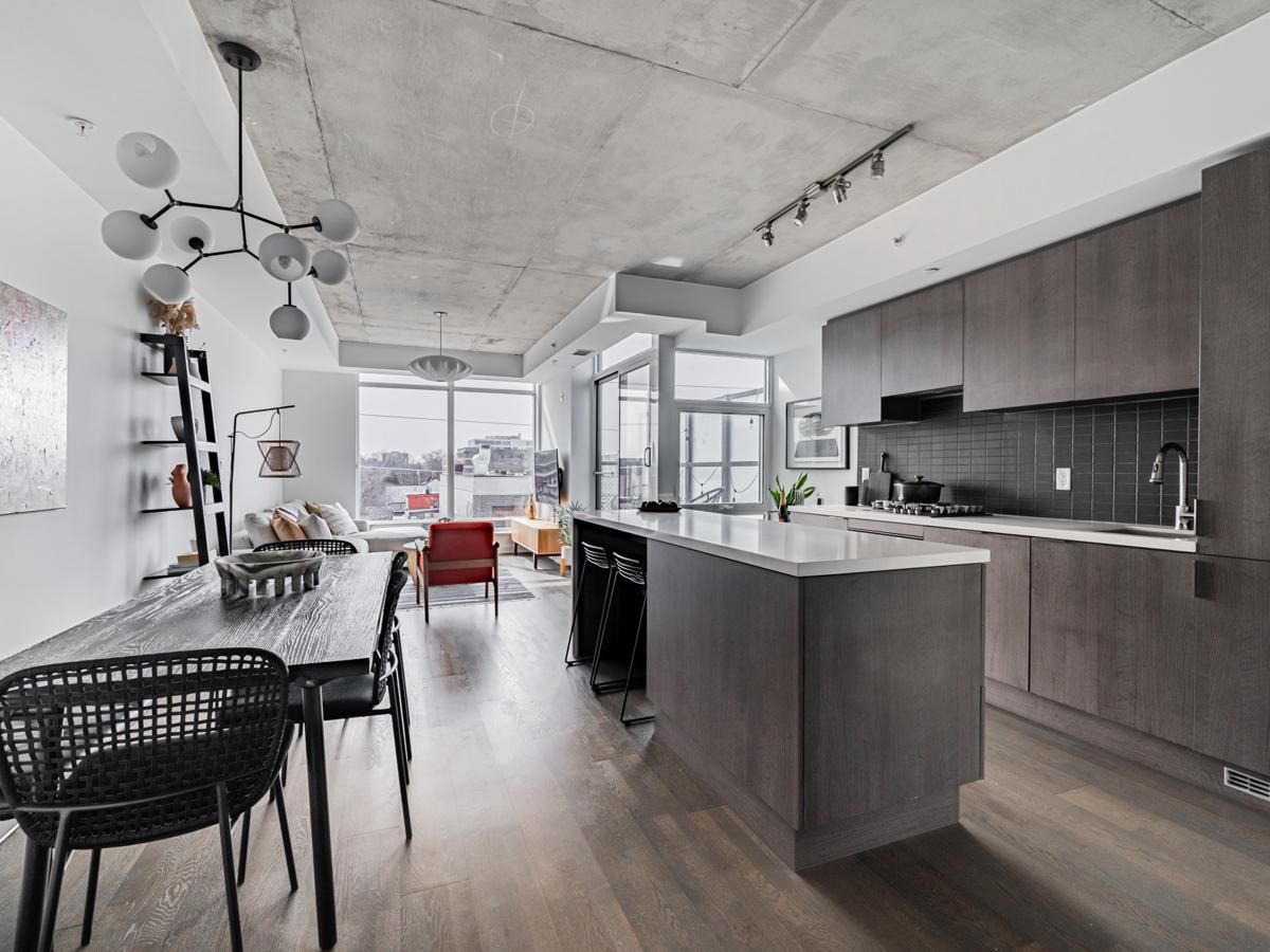 109 Ossington Avenue 407