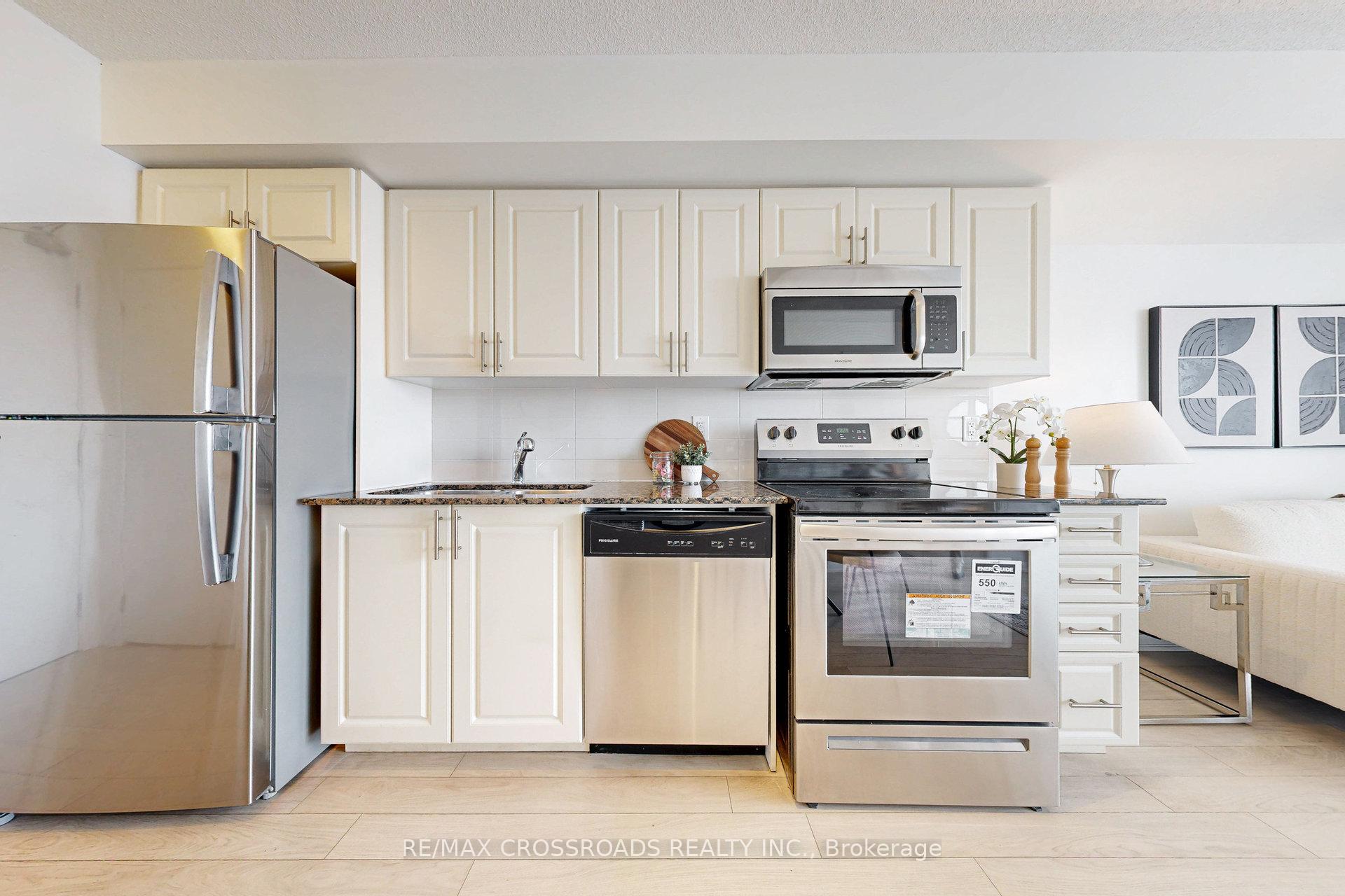 1 Bedroom Condo at 3091 Dufferin, Toronto For sale
