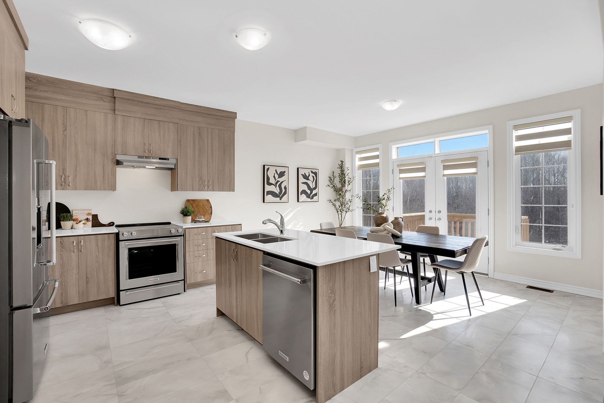 206 Ferragine Crescent