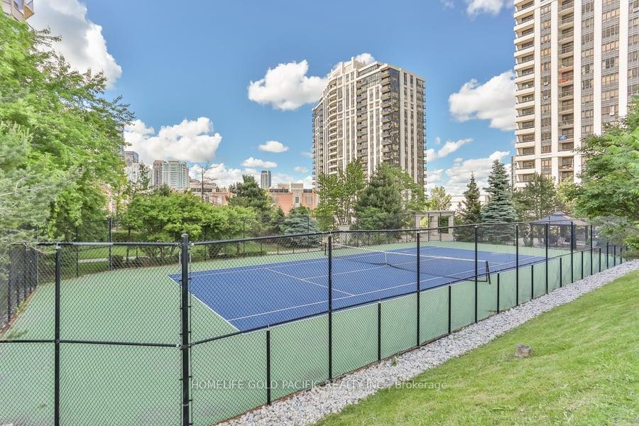 2 Bedrooms Condo at 78 Harrison Garden, Toronto For sale