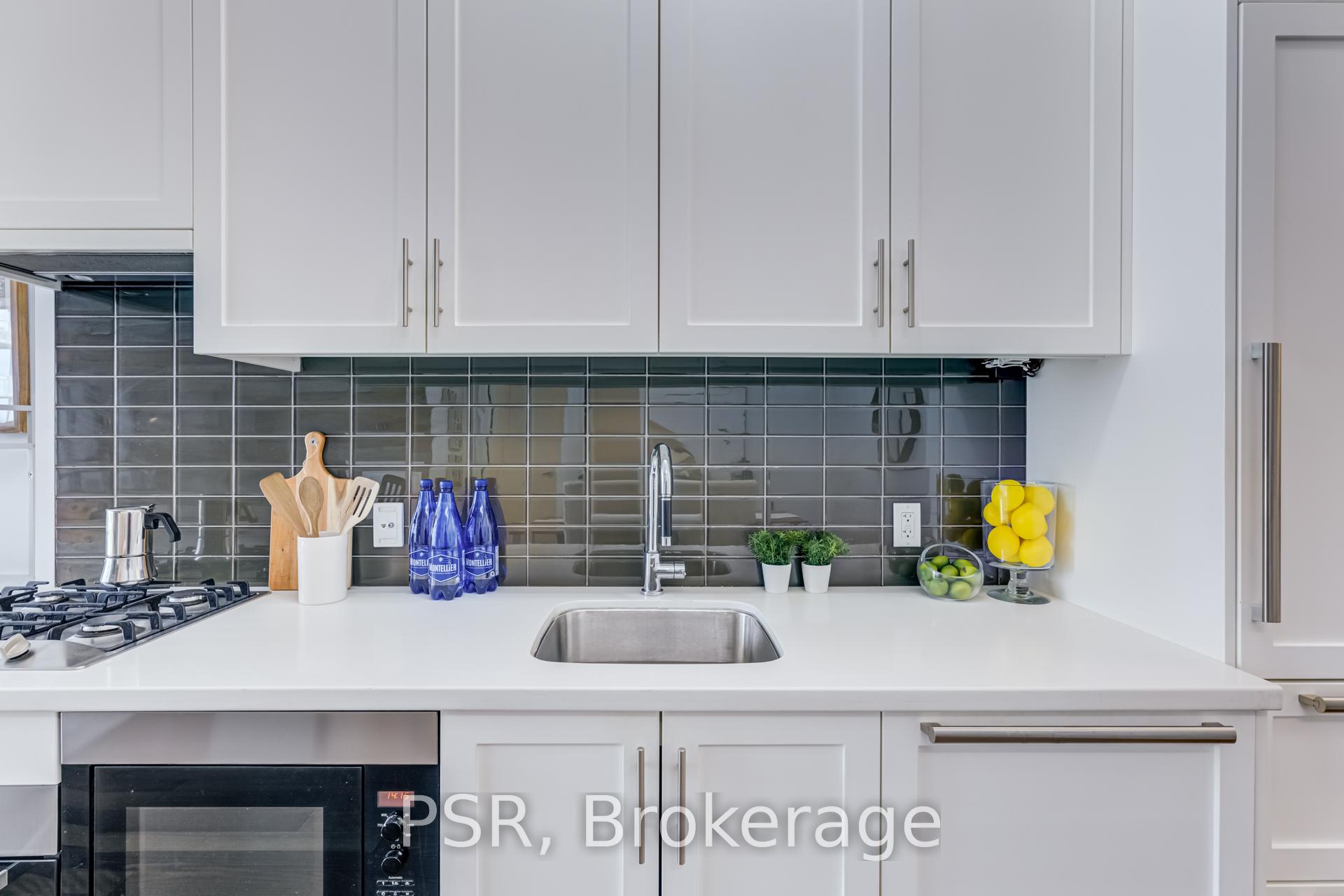 1 Bedroom Condo at 29 Queens Quay, Toronto For sale