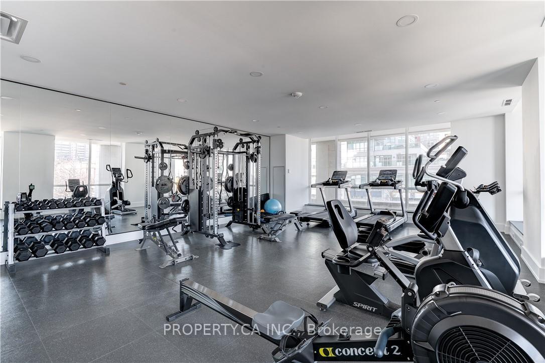3 Bedrooms Condo at 2060 Lakeshore, Burlington For sale