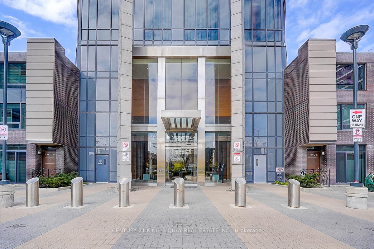 2 Bedrooms Condo at 5 Valhalla Inn, Toronto For sale