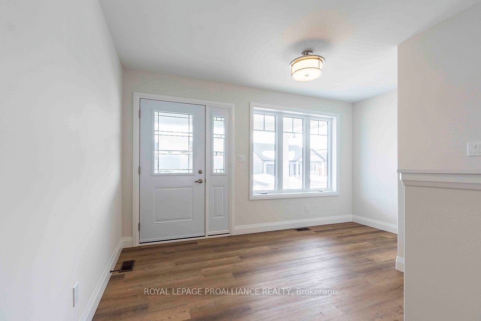 70 Stirling Crescent, Prince Edward County, ON K0K 2T0