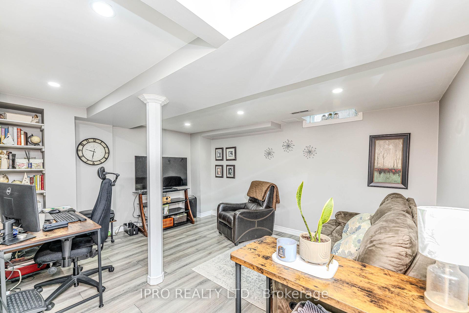 3 Bedrooms Condo at 78 Tania, Vaughan For sale
