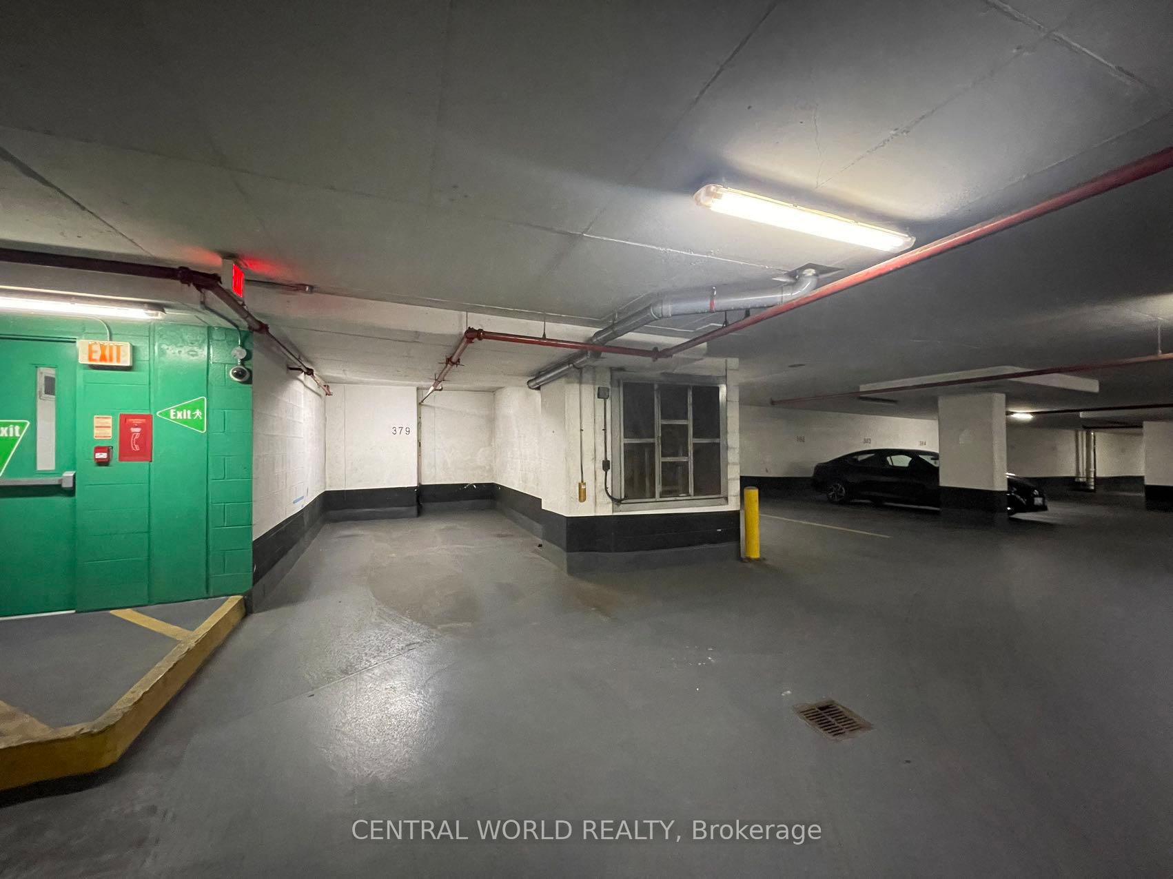 2 Bedrooms Condo at 25 Town Centre,  Toronto For sale