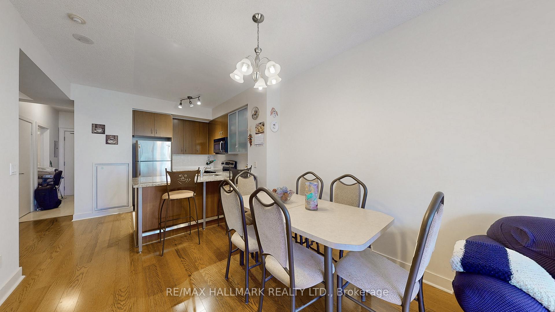 2 Bedrooms Condo at 438 King, Toronto For sale