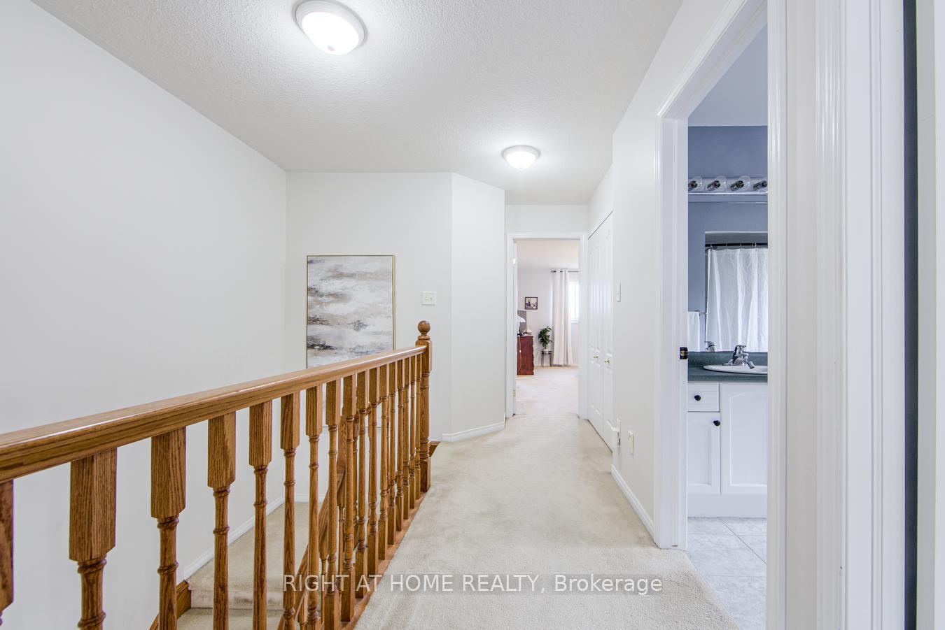 3 Bedrooms Condo at 7 Southside, Hamilton For sale