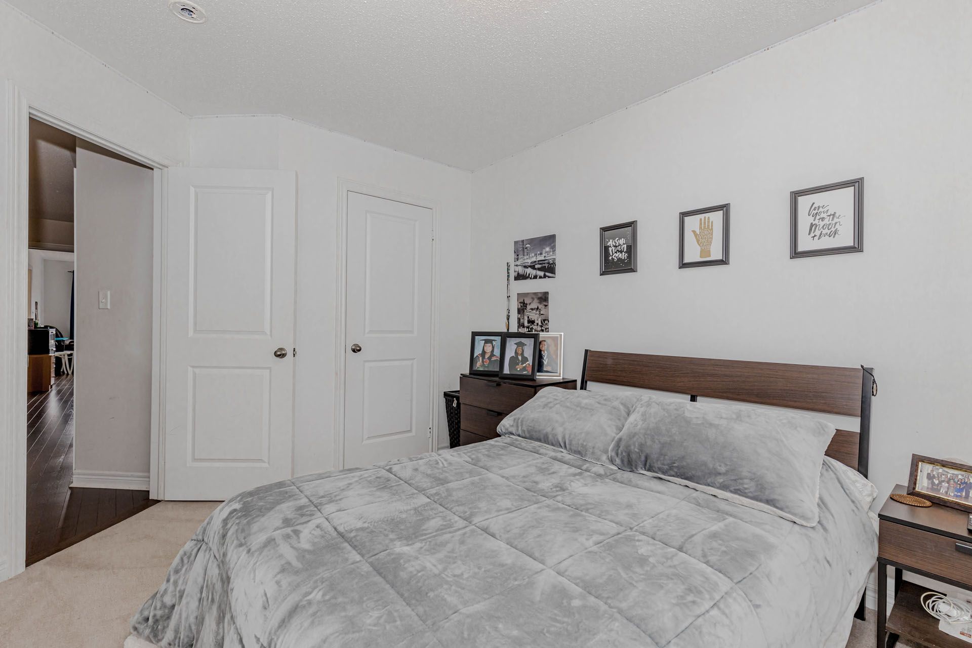 32 Ivor Crescent