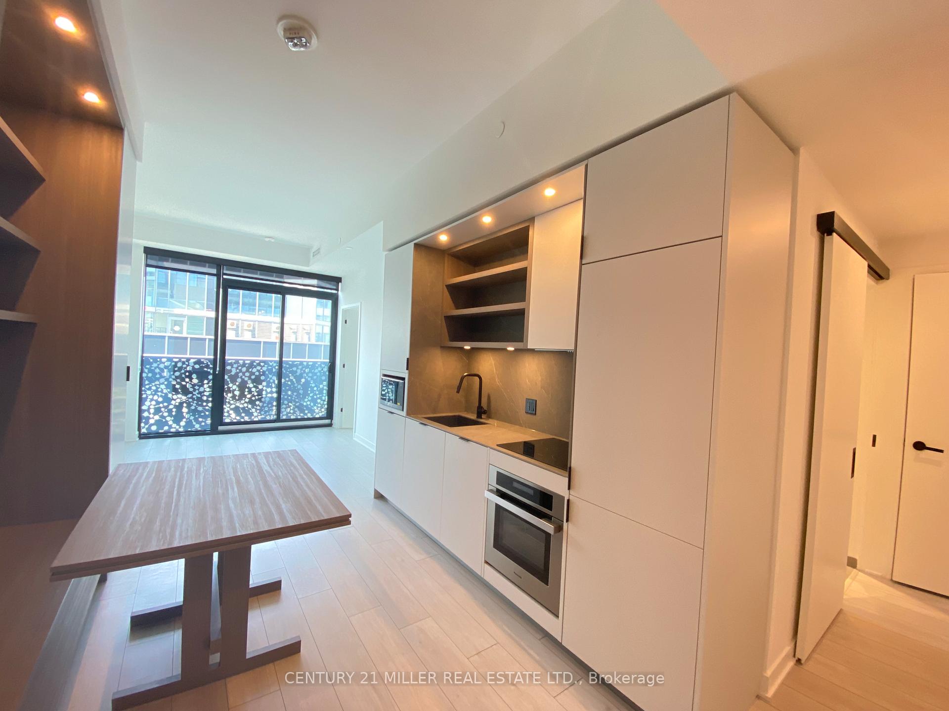 1 Bedroom Condo at 55 Charles, Toronto For sale