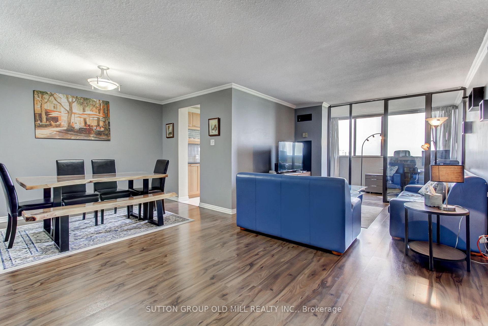 3 Bedrooms Condo at 133 Torresdale, Toronto For sale