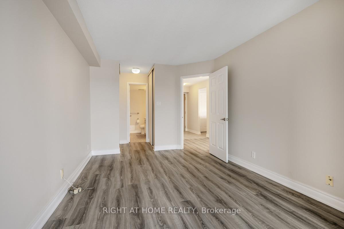 2 Bedrooms Condo at 298 JARVIS,  Toronto For sale