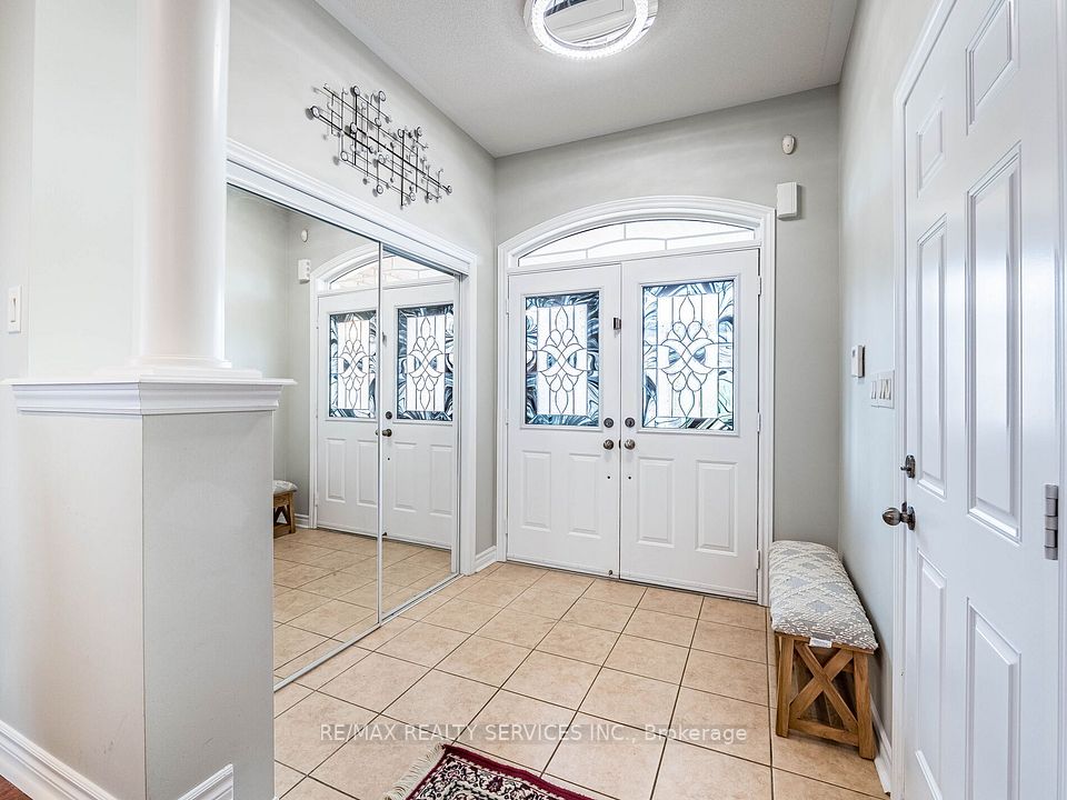 7241 Milano Court, Mississauga, ON L5W 0A2