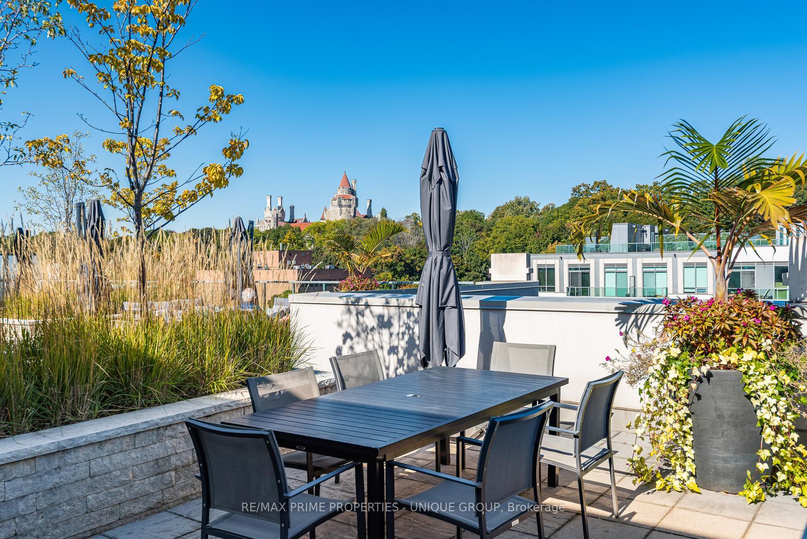 1 Bedroom Condo at 380 Macpherson, Toronto For sale