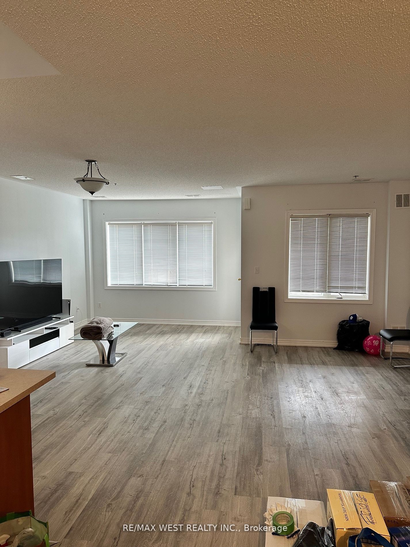 9441 Jane Street, #211