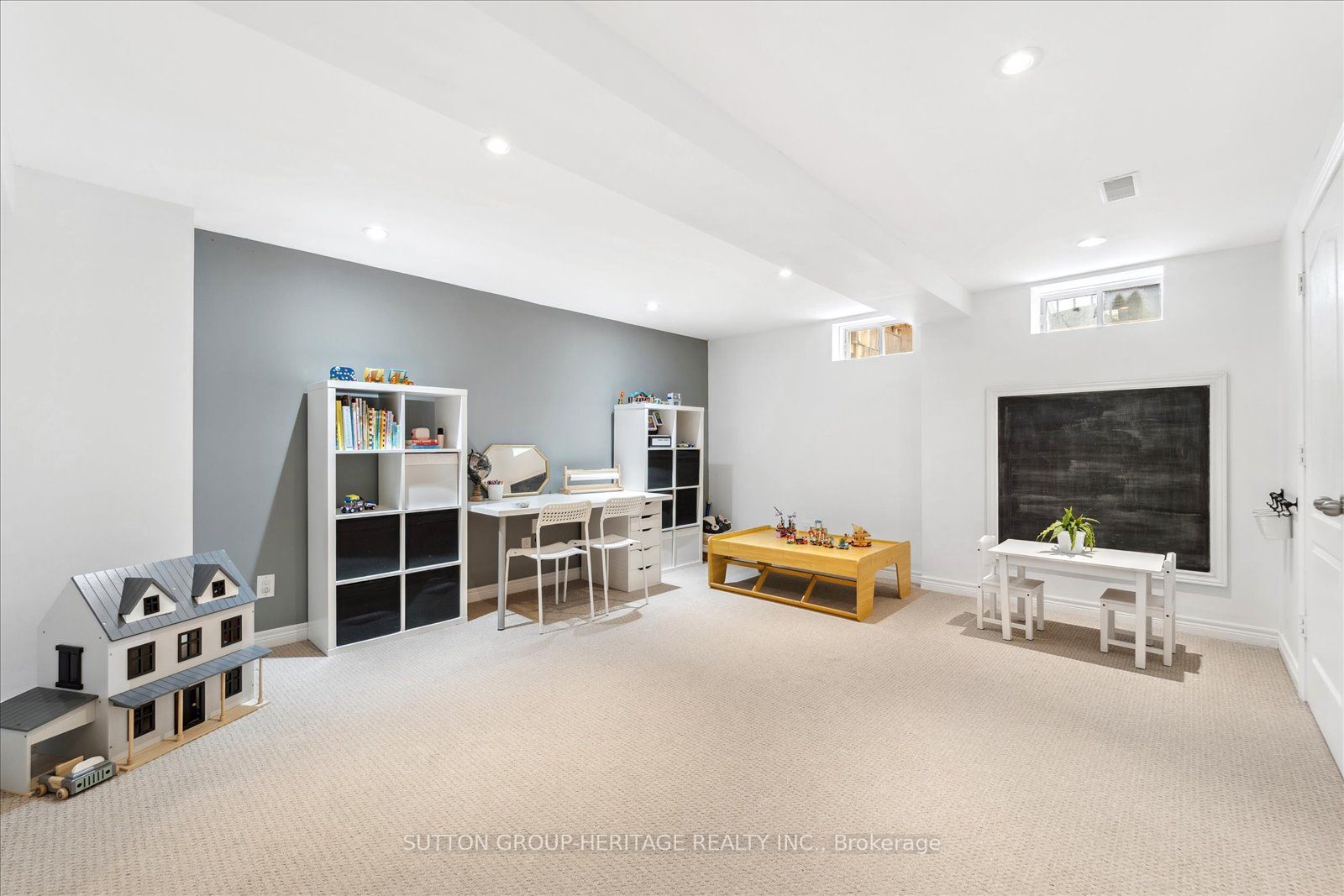 23 Vallance Way, #25