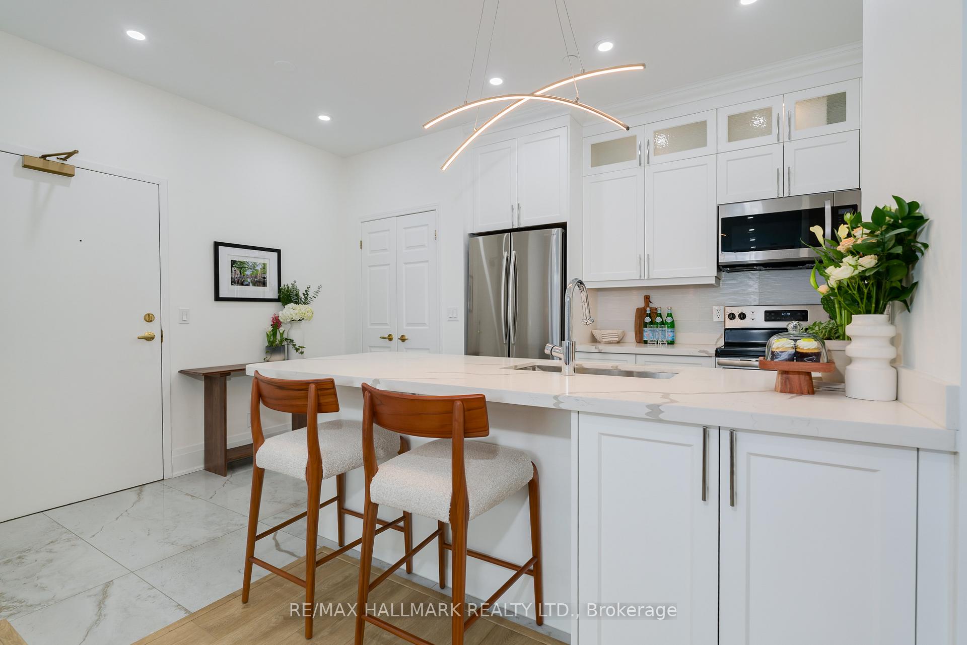 1 Bedroom Condo at 980 Yonge, Toronto For sale