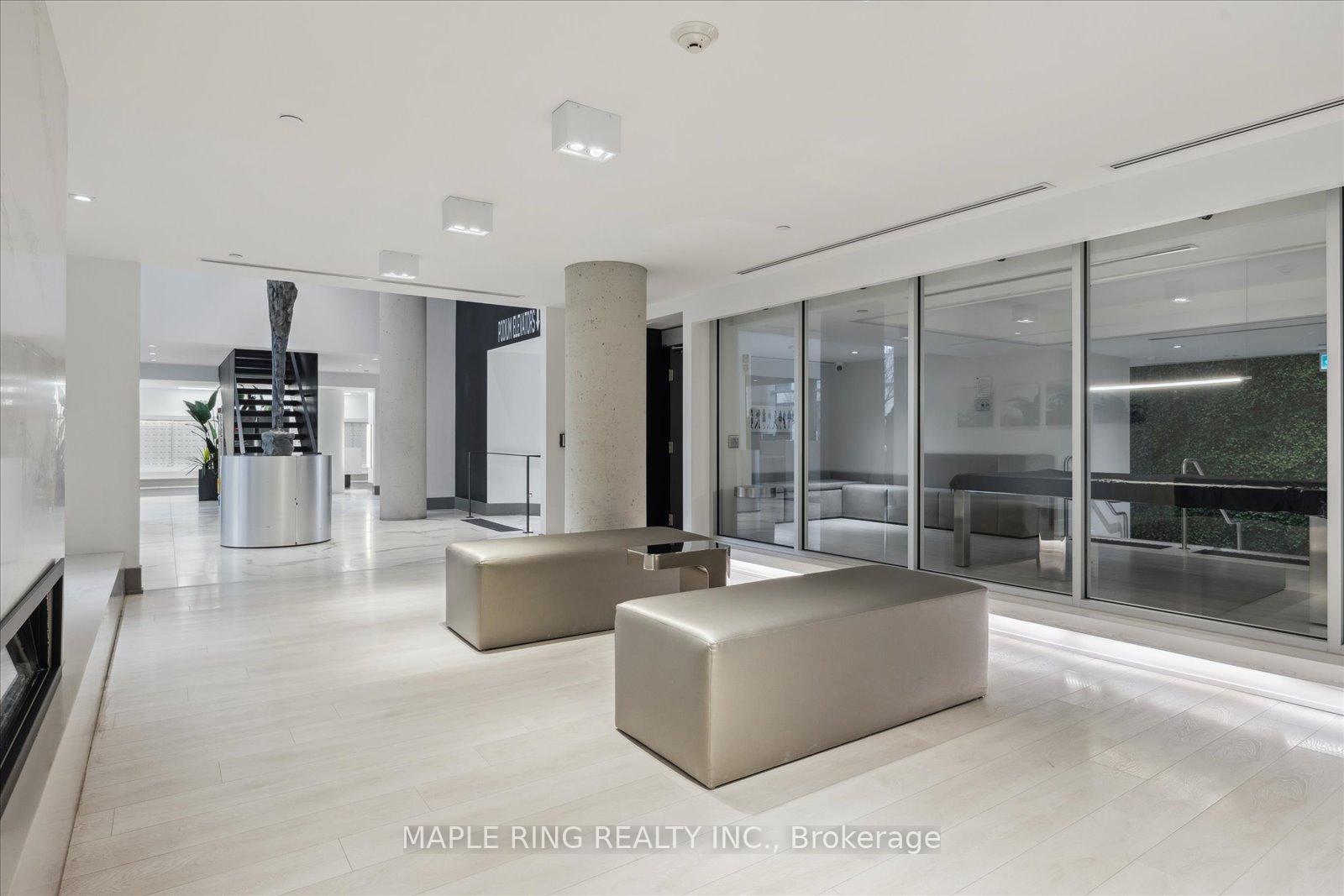 2 Bedrooms Condo at 2916 Highway 7, Vaughan For sale
