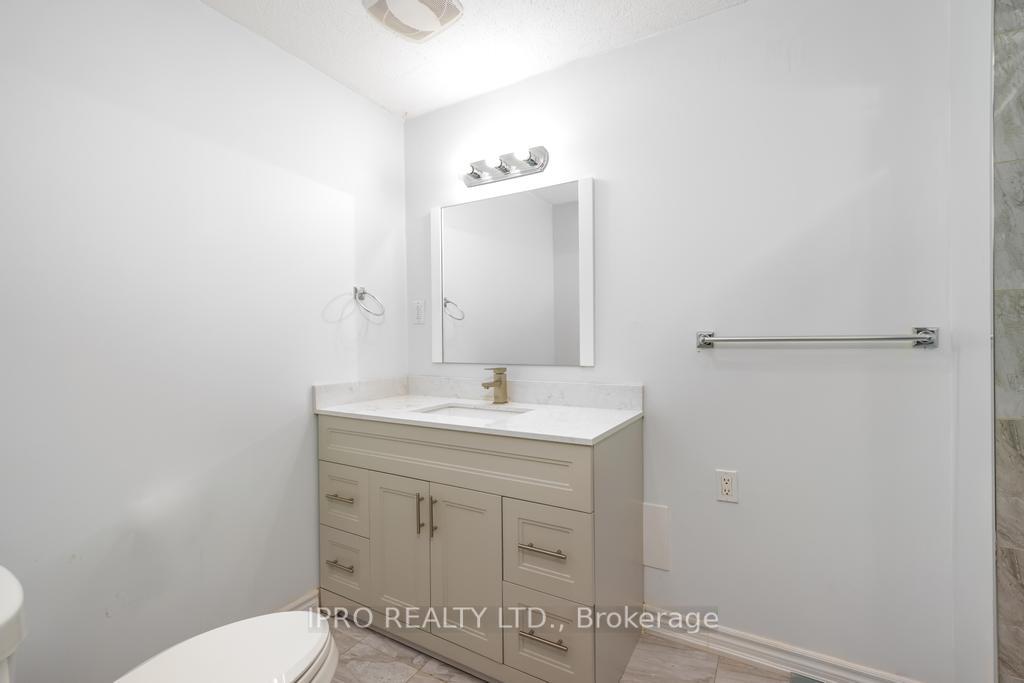 3 Bedrooms Condo at 23 Four Winds, Toronto For sale