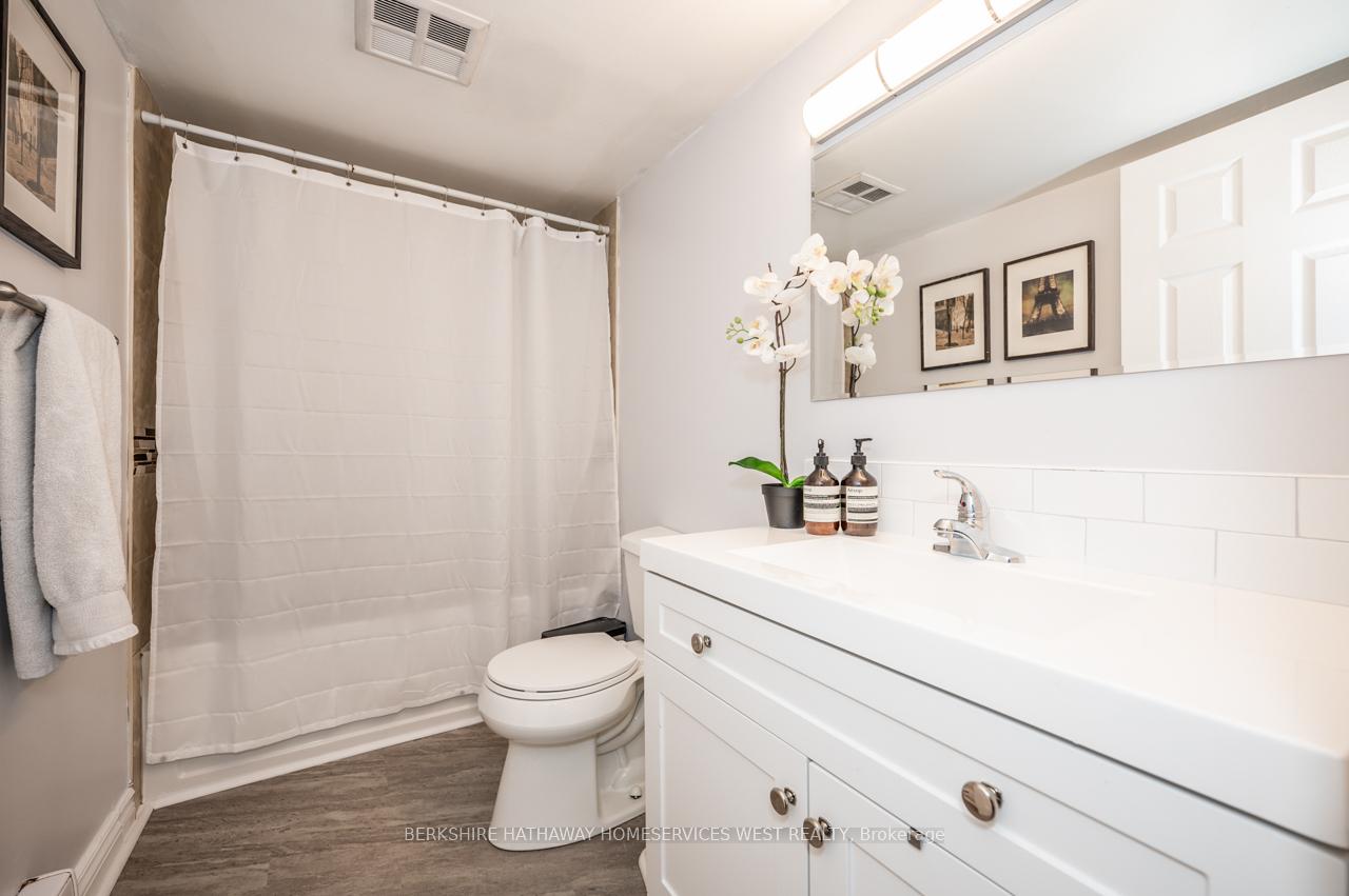 3 Bedrooms Condo at 1450 Glen Abbey,  Oakville For sale