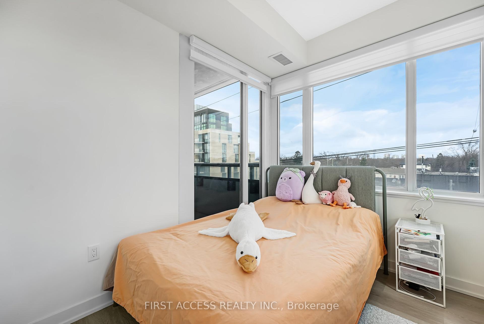 2 Bedrooms Condo at 859 The Queensway,  Toronto For sale