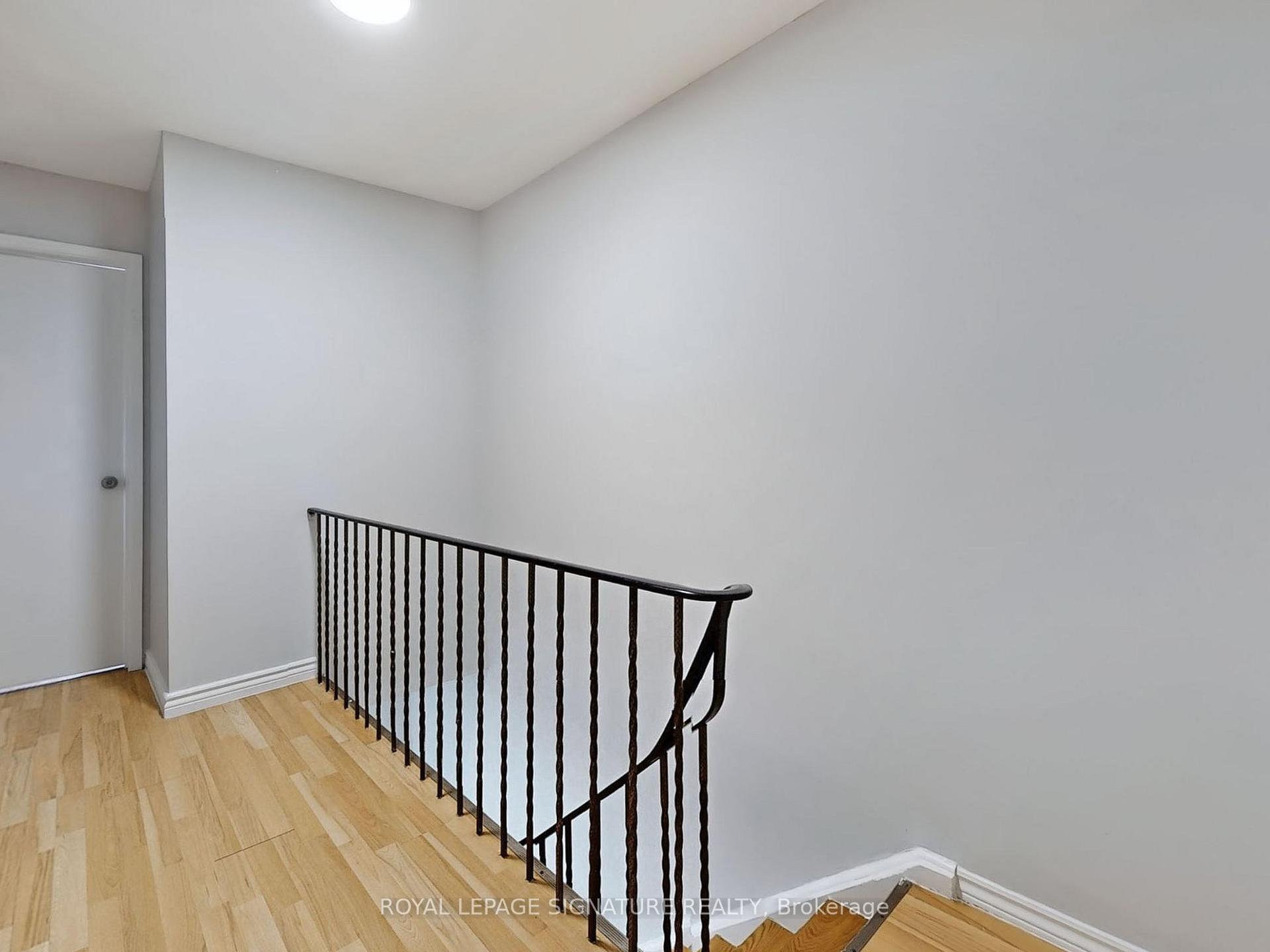 4 Bedrooms Condo at 400 Mississauga Valley,  Mississauga For sale