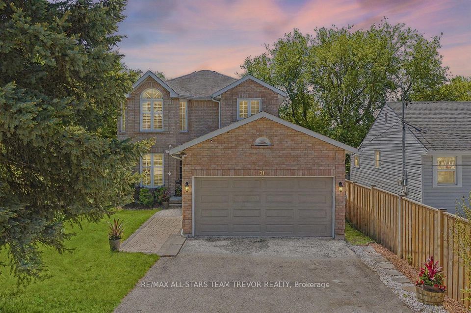 31 Riveredge Drive, Georgina, ON L4P 2N8