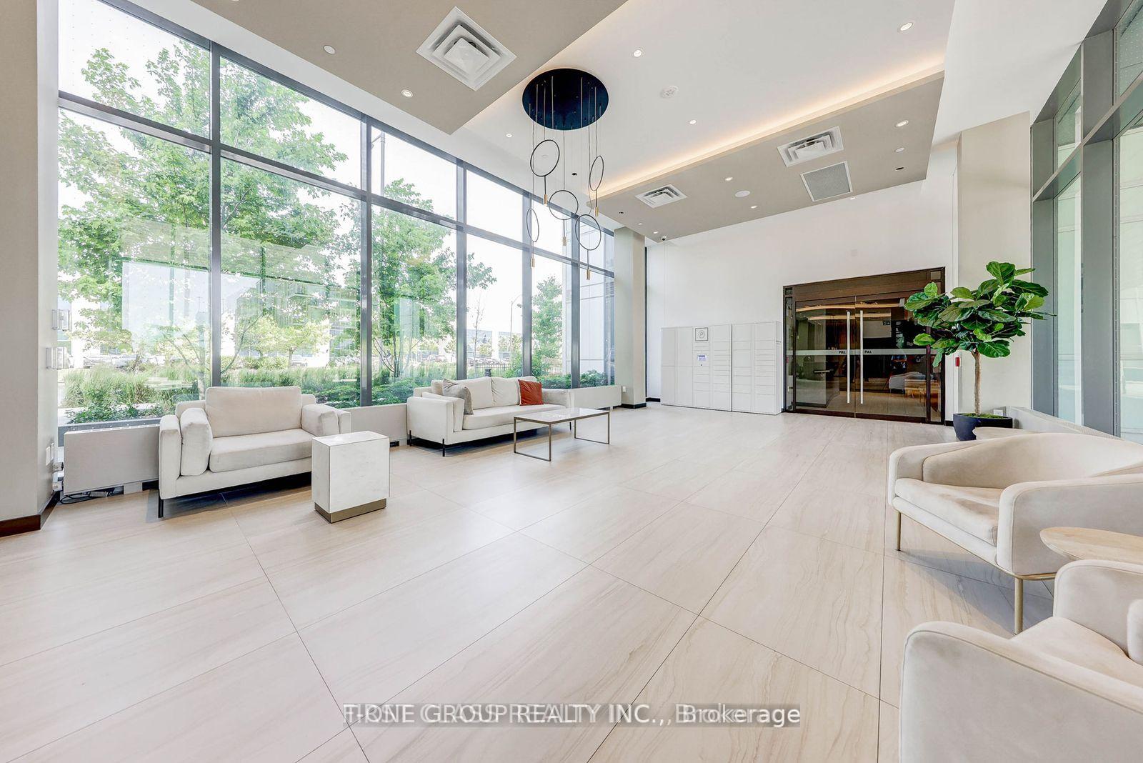 2 Bedrooms Condo at 10 Honeycrisp, Vaughan For sale