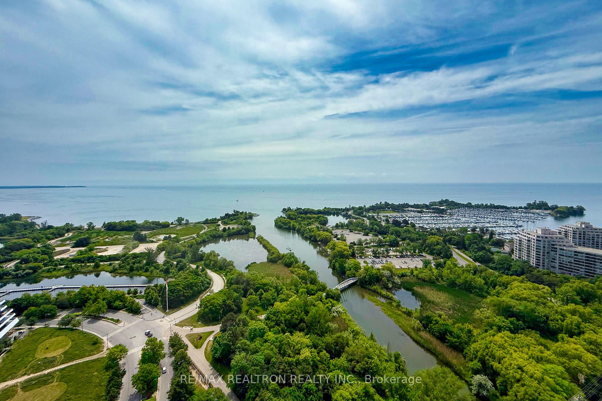 3 Bedrooms Condo at 2200 Lake Shore, Toronto For sale