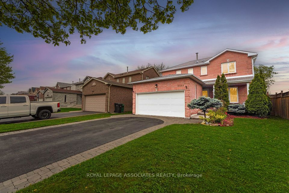 3189 Pebblewood