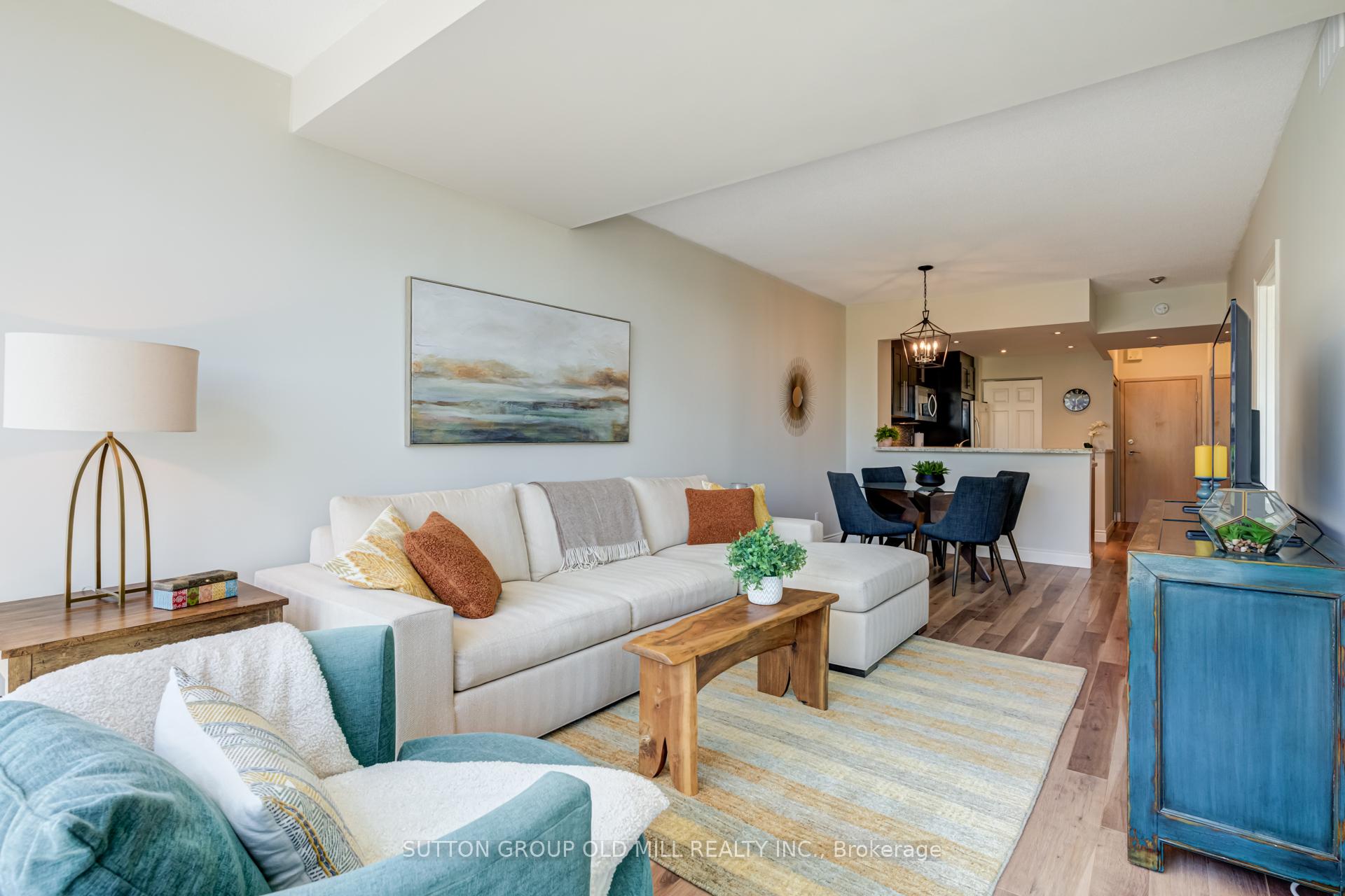 1 Bedroom Condo at 415 Locust, Burlington For sale