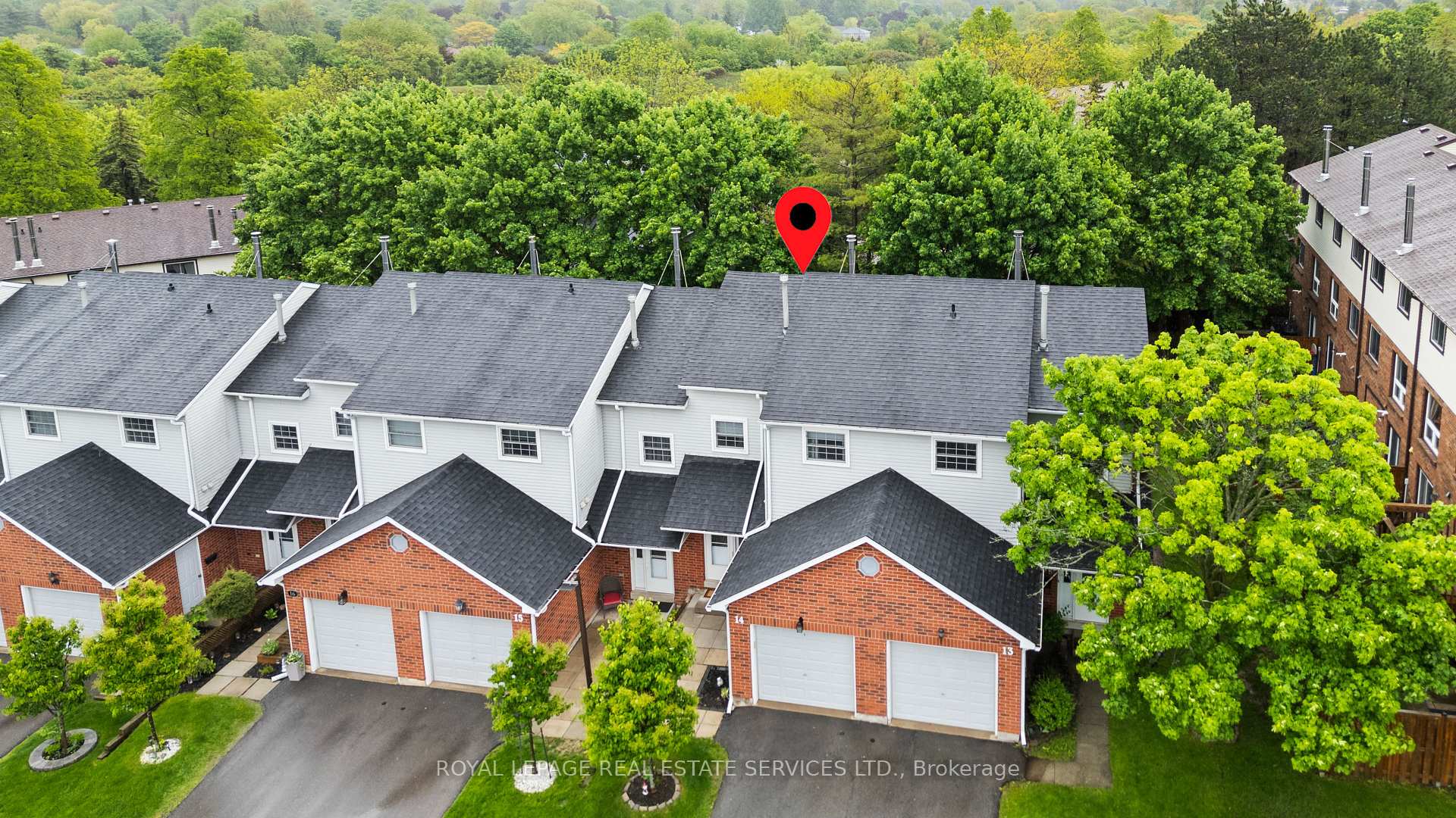 3 Bedrooms Condo at 2065 Amherst Heights, Burlington For sale